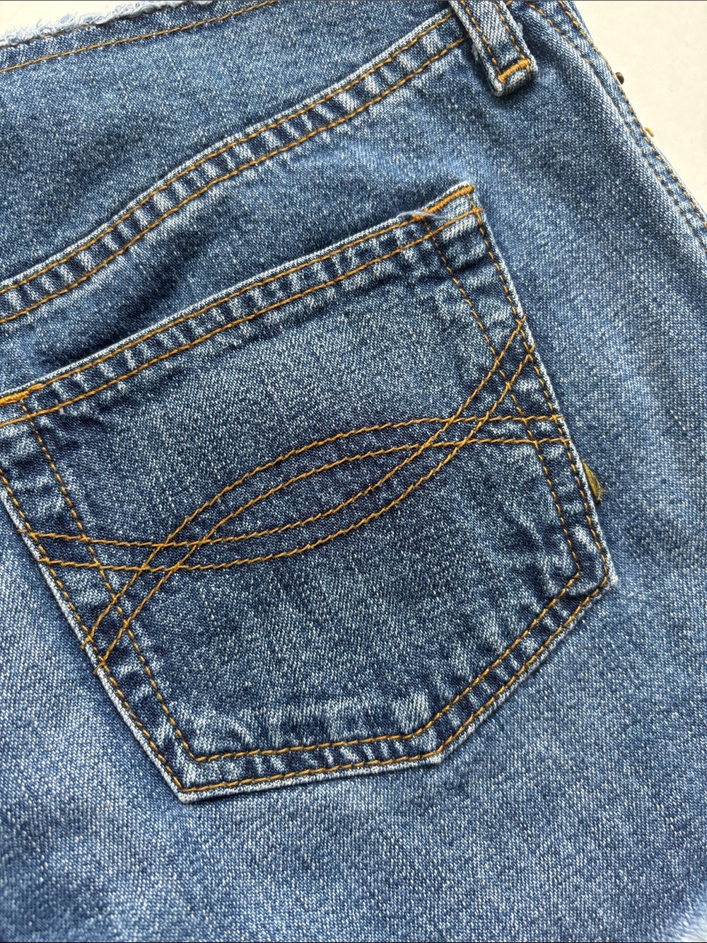 Vintage Abercrombie & Fitch Y2K Hot Low Rise Distressed Short Denim Baddie Sexy - Picture 12 of 17